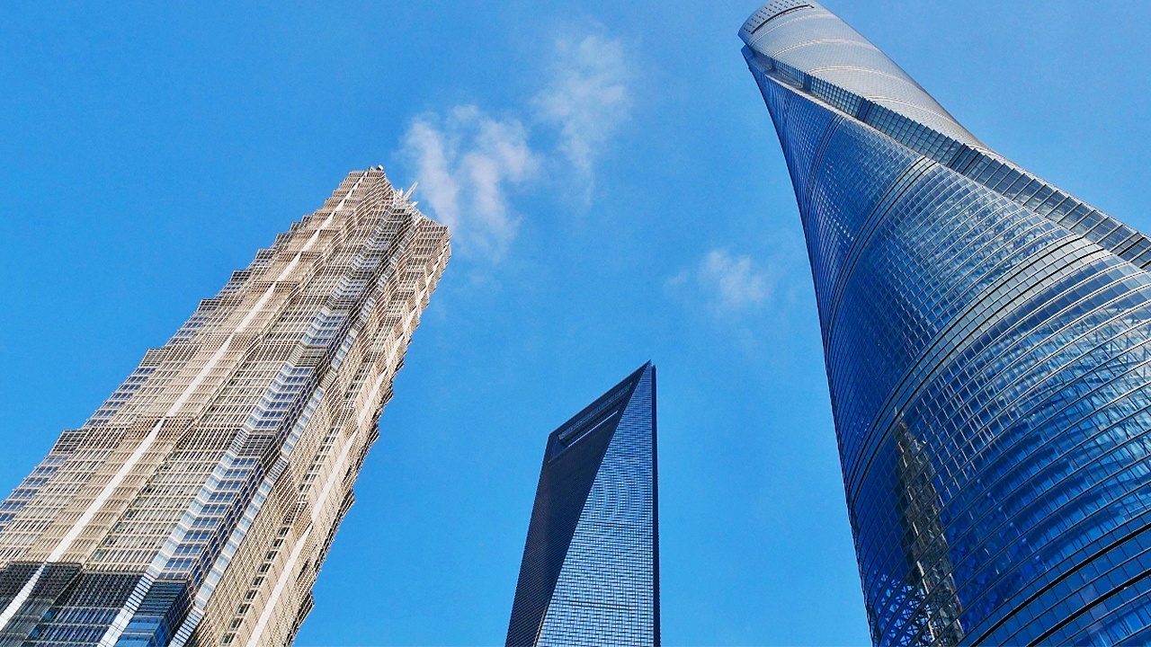  The Shanghai Tower neighbours the Shanghai world financial center and Jin Mao tower